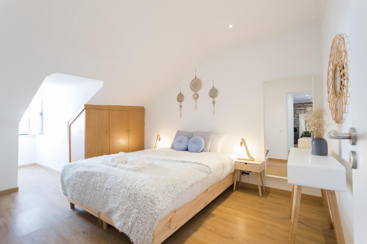 Rato Cozy 3br W/balcony - By Lu Holidays Lisbon