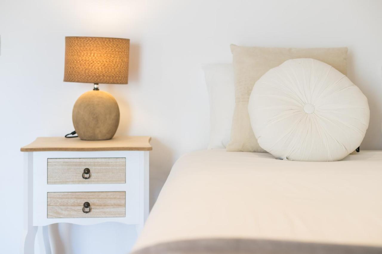 Rato Cozy 3br W/balcony - By Lu Holidays * Lisbon